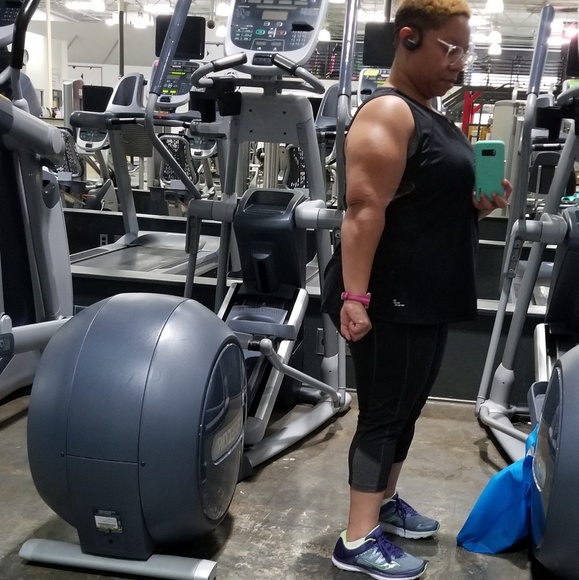 Meet your Posher, Kim - Picture 3 of 3